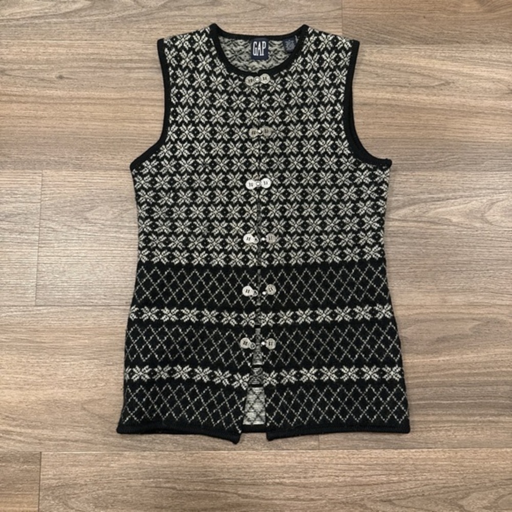 Vintage 1990s GAP snowflake Patterned Knit Vest